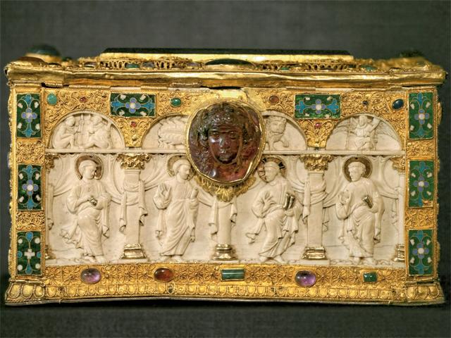 Dom St. Stephanus mit Domschatz